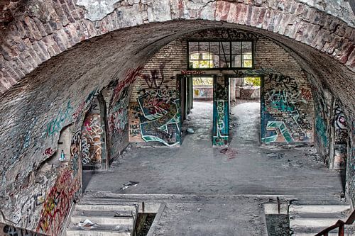 Urban / Urbex Hal in oude kazerne Fort de la Chartreuse