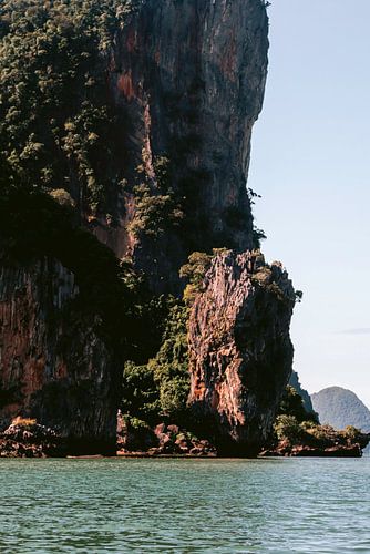 Thailand khao lak reisfotografie zee met rotsen