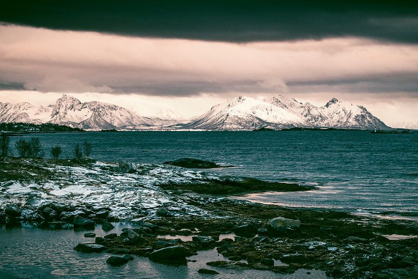 Coucher de soleil sur l'île de Hadseløya depuis Langøya sur le Vesteralen par Sjoerd van der Wal Photographie