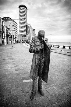 Mann, Meer und Wind entlang des Boulevards in Vlissingen
