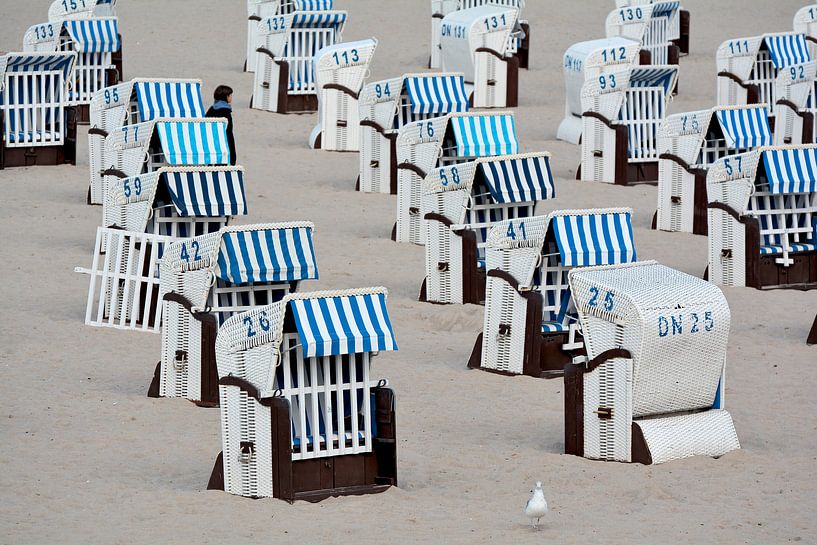 Strandkörbe am Strand von Heiligendamm von Heiko Kueverling
