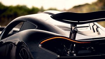 Lijnenspel McLaren P1 van Ricardo van de Bor