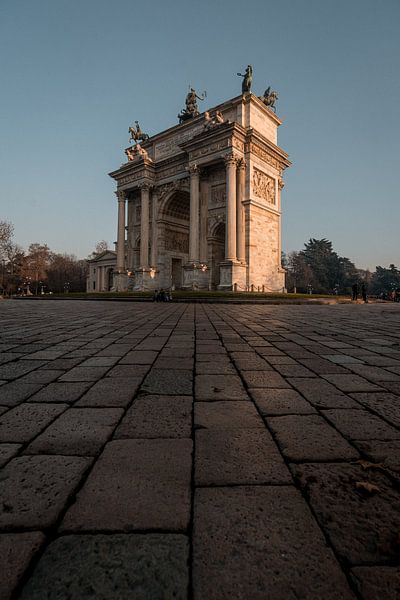 Milan by Hello Pompoyo