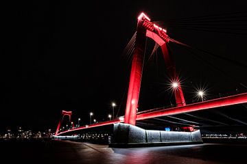 Die Willemsbrug am Abend von Eddy Westdijk