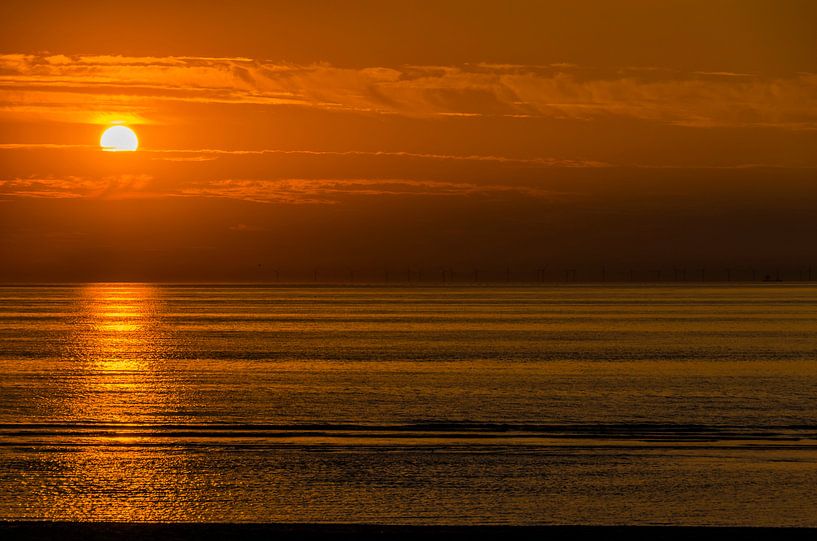 Sonnenuntergang im September am Strand von Zandvoort. von Don Fonzarelli
