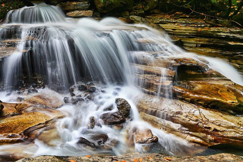 Kleiner Wasserfall von Bernhard Kaiser
