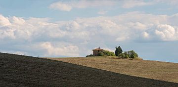 Landschap in Crete, Toscane van Barbara Brolsma