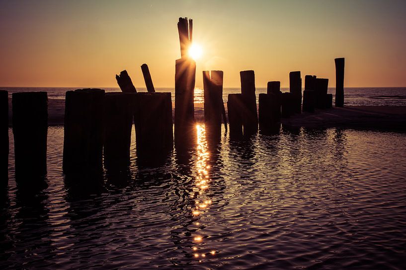 Zonsondergang 3 by peterheinspictures