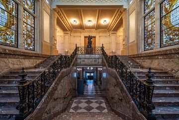 Monumentale trappen gemeentehuis Schaarbeek van Werner Lerooy