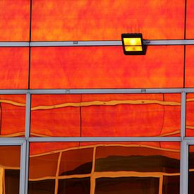 Reflection in orange by Pauli Langbein