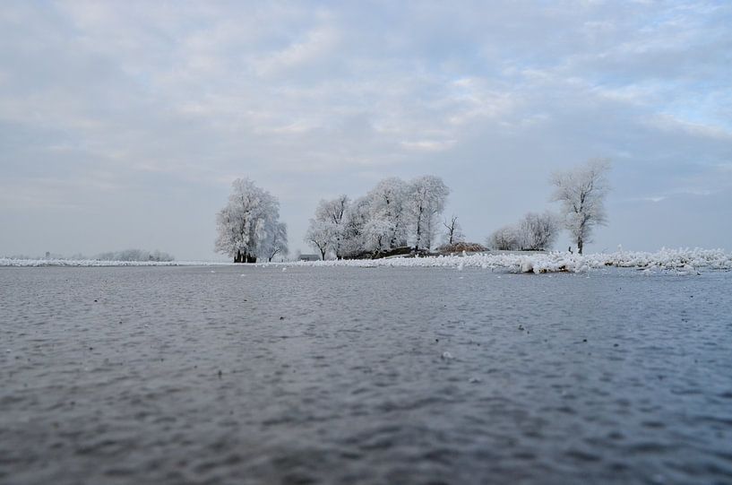 Winter mound by Gerrit Harmen