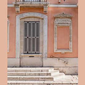 Frontage of building in Saint-Tropez France by Amber den Oudsten