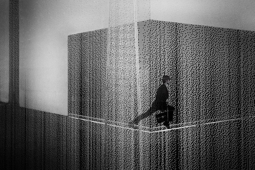 Silly Walk by Greetje van Son