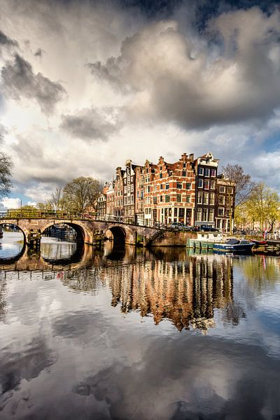 Ciel menaçant au-dessus du Brouwersgracht à Amsterdam par Frans Lemmens