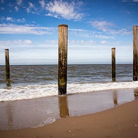 Posts in Sea, beach von Hilda Koopmans