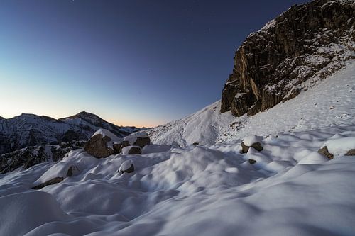 First snow at the foot of the Rauhhorn before sunrise