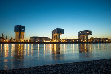 Köln bei Nacht von Alexander Aboud