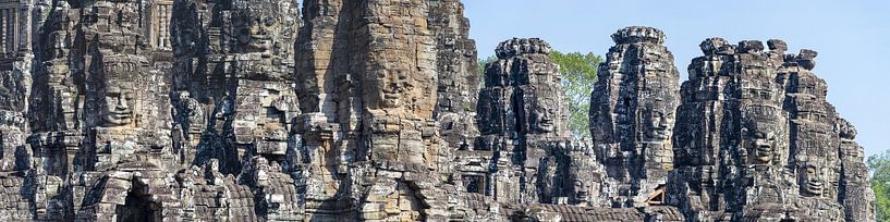 Between jungle and sky - the temple of faces by Walter G. Allgöwer