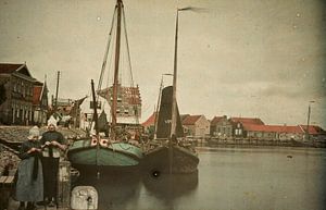 Der Hafen von Volendam von Vintage Afbeeldingen