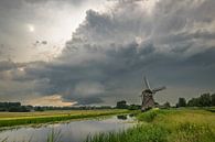 Supercel onweersbui boven Hollands landschap van Menno van der Haven thumbnail