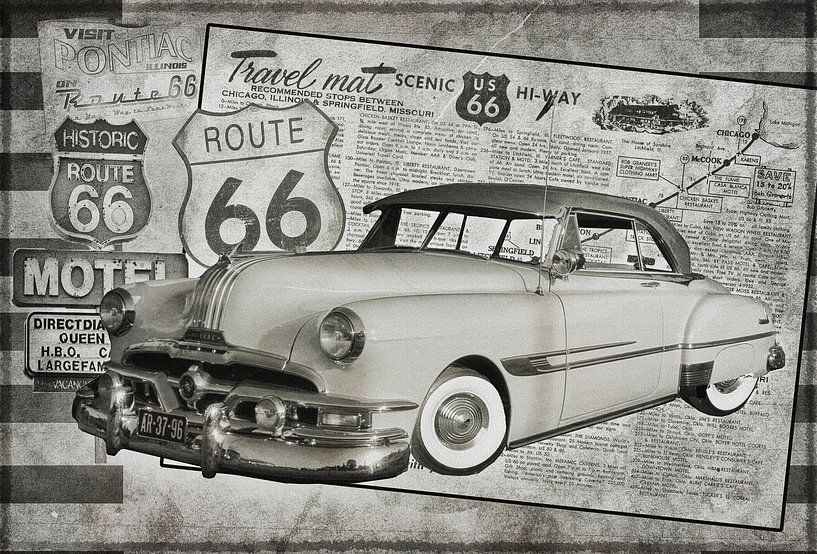 Reclamebord Route 66 met Pontiac Chieftain in zwart/wit van Kvinne Fotografie