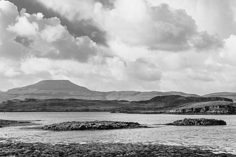 Friedliche, verlassene Orte in Schottland. Torfmoore, Sauergräser, überschwemmte Feuchtgebiete mit geringer Vegetation. von Jakob Baranowski - Photography - Video - Photoshop