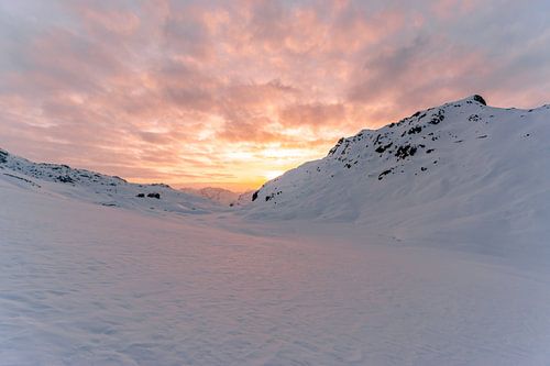Zonsondergang in winter wonderland