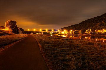 Pont sur l'Elbe à Bad Schandau de nuit sur Holger Spieker