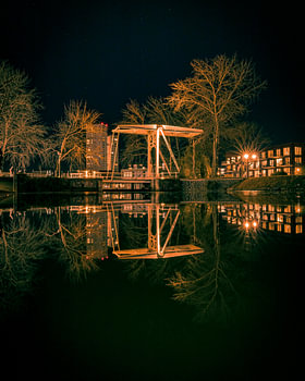 De brug over de kolk