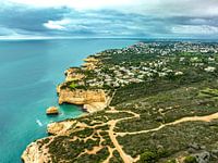 Portugal - Algarve Bild auf Küstenlinie
