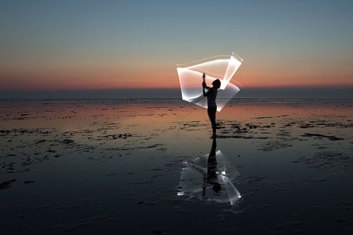 Licht Harfe auf das Wattenmeer durch eine Lichtfarbe