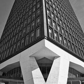 Graphic Symmetry: The A'DAM Tower by vlamingvisuals