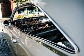 1966 Pontiac Bonneville: A look inside the cockpit by Karsten Rahn