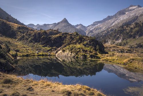 Reflets de la nature à Upper Ibon, près de Villamuerta, dans la région de Posets-Malad