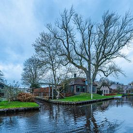 Dwarsgracht (near Giethoorn) by R Smallenbroek