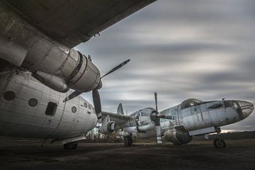 Alte Flugzeuge aus dem Krieg von Perry Wiertz