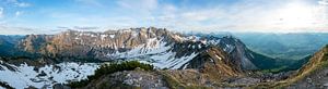 Panoramablick vom Entschenkopf auf den Großen Daumen, Nebelhorn und ins Oberallgäu
