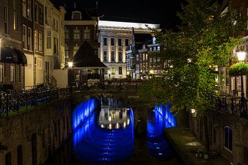 Utrecht vismarkt bij nacht van Marjan Versluijs