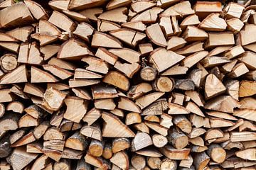 voorraadje brandhout... van Pixel Meeting Point
