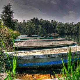 Boote liegend in Venekotensee Deutschland  von Rene Wassenbergh