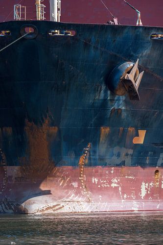 Boeg van een schip een kunstwerk op zich.