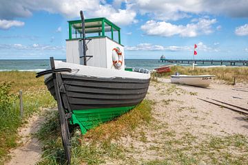 Bateaux de pêche sur la plage de Zingst (Darß / Fischland) sur t.ART