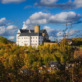 Burg Scharfenstein im Herbst von Daniela Beyer