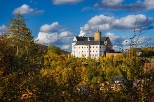 Kasteel Scharfenstein in de herfst van Daniela Beyer