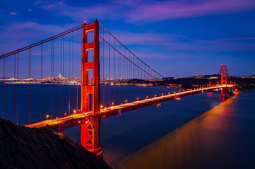 San Francisco skyline - Golden Gate Bridge by night by Tux Photography