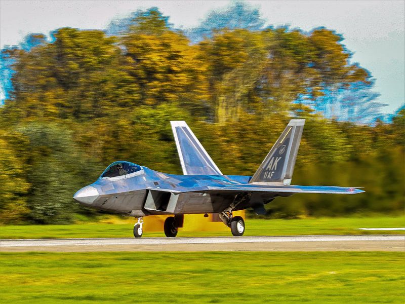 Un F22 visite la base aérienne de Leeuwarden par Remco Gerritsen
