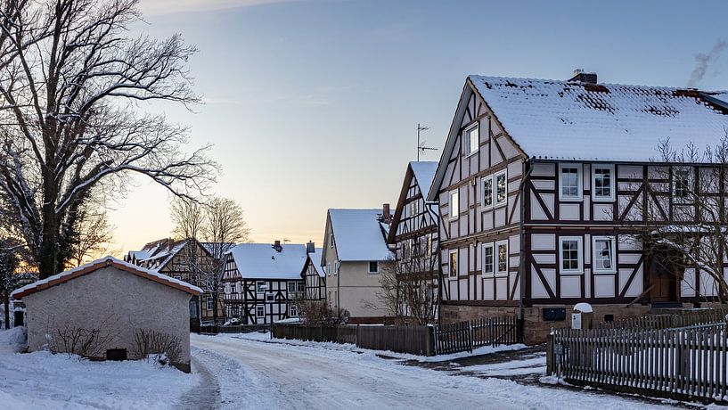Herleshausen Fachwerkhäuser im Winter von Roland Brack