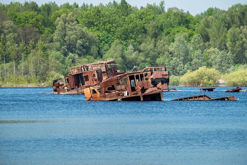 Shipwreck Chernobyl by Vozz PhotoGraphy