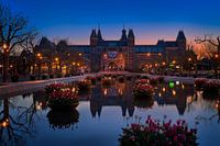 Blick auf das Rijksmuseum vom Museumplein in Amsterdam,