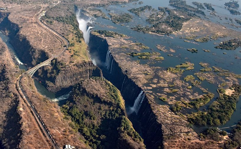 Victoria Falls by luc Utens